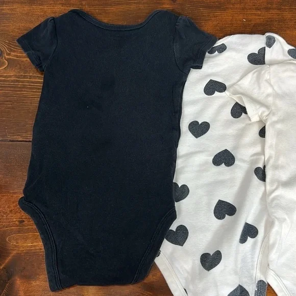 Baby Girl 9 Month Onesies - Picture 7 of 8